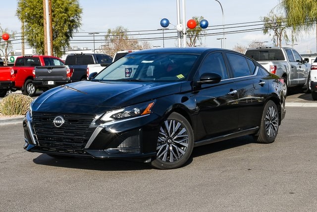 2025 Nissan Altima SV's photo