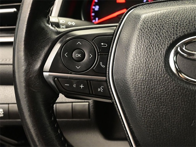 2019 Toyota Camry XSE photo 21