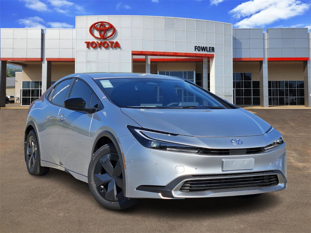 2026 Toyota Prius SE's photo