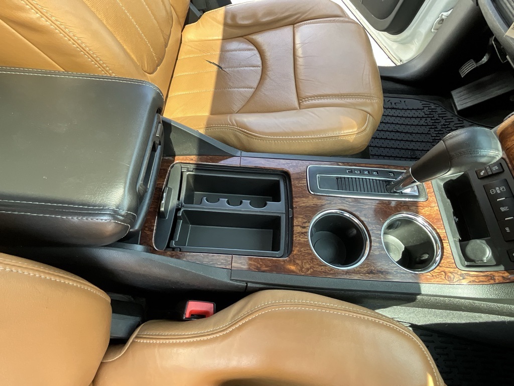 2014 Chevrolet Traverse LTZ photo 38