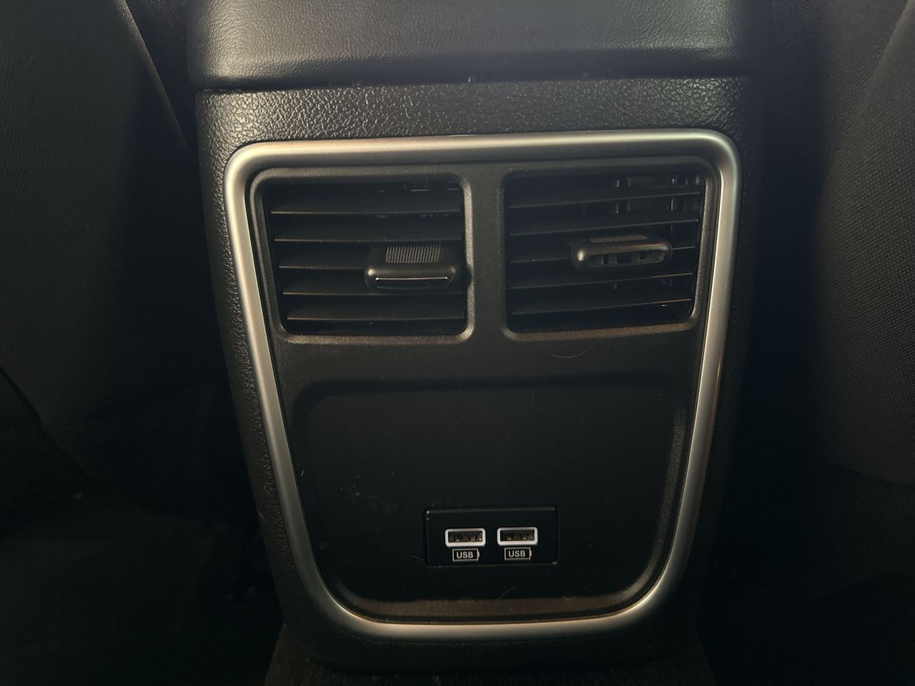 2022 Dodge Charger SXT photo 11