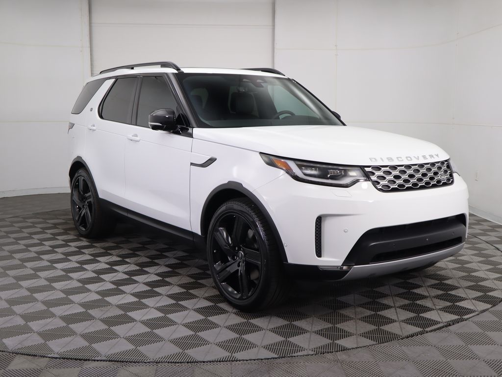 2025 Land Rover Discovery S photo 2