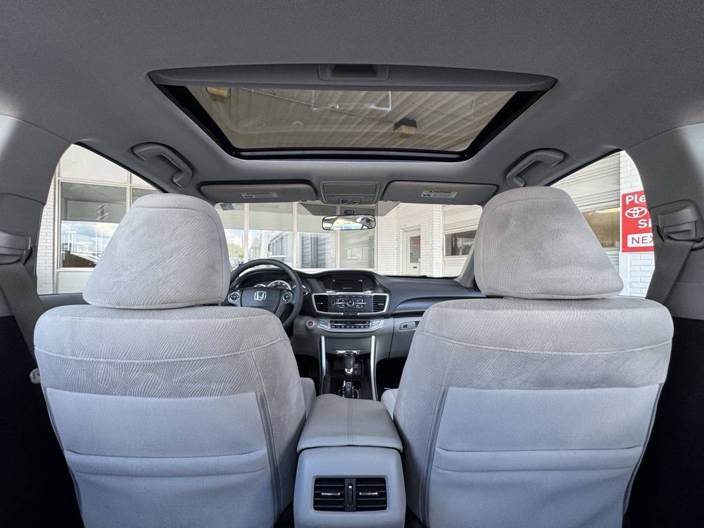 2015 Honda Accord EX photo 15