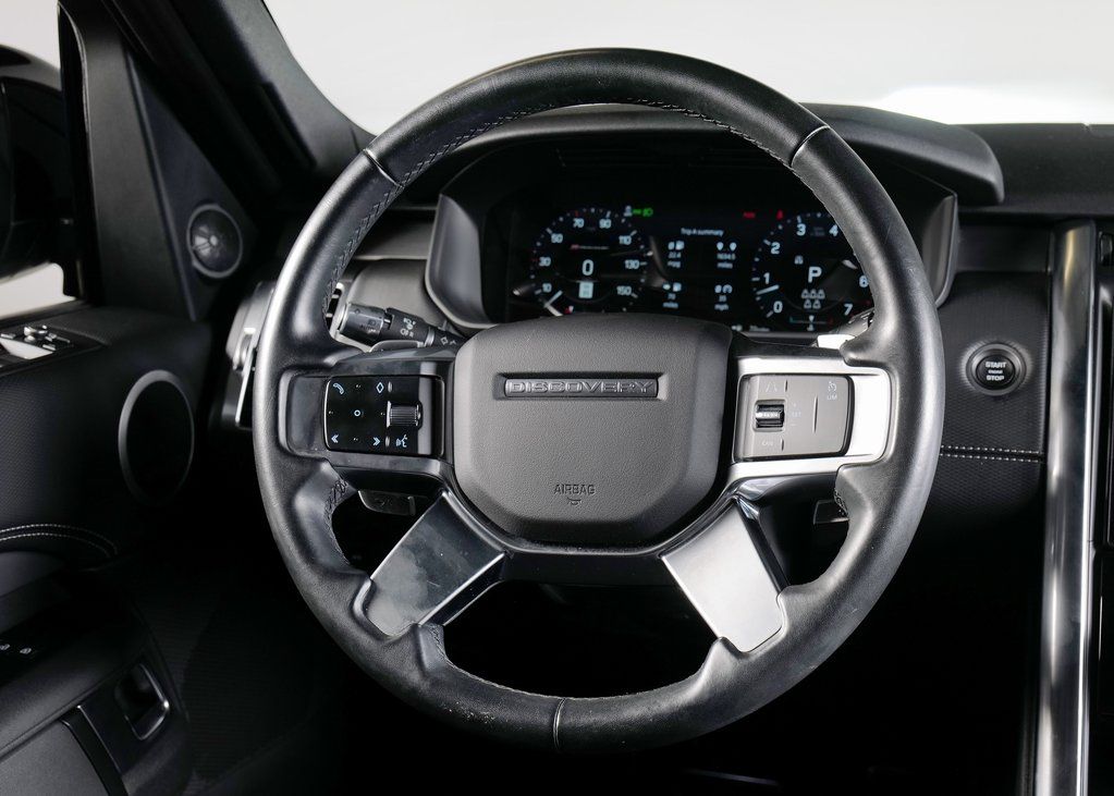 2021 Land Rover Discovery S photo 10
