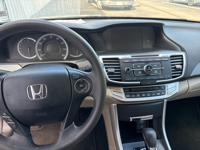 2013 Honda Accord LX photo 4