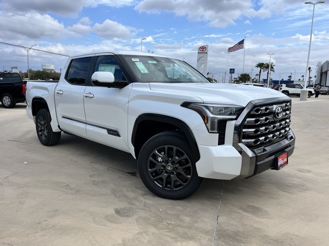 2026 Toyota Tundra Platinum's photo