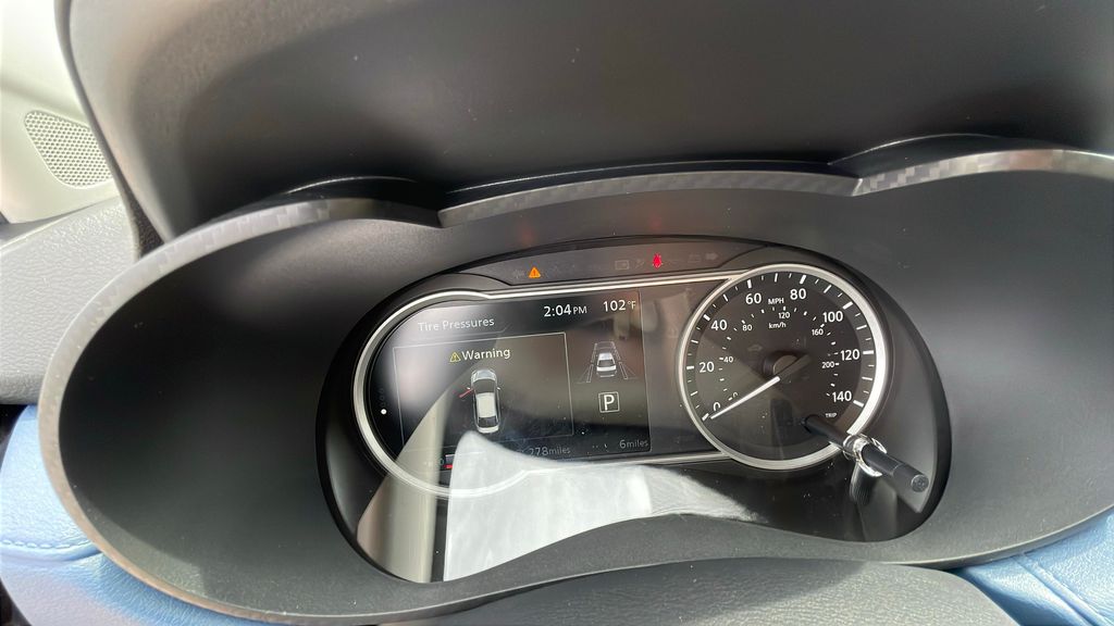 2025 Nissan Versa SV photo 14
