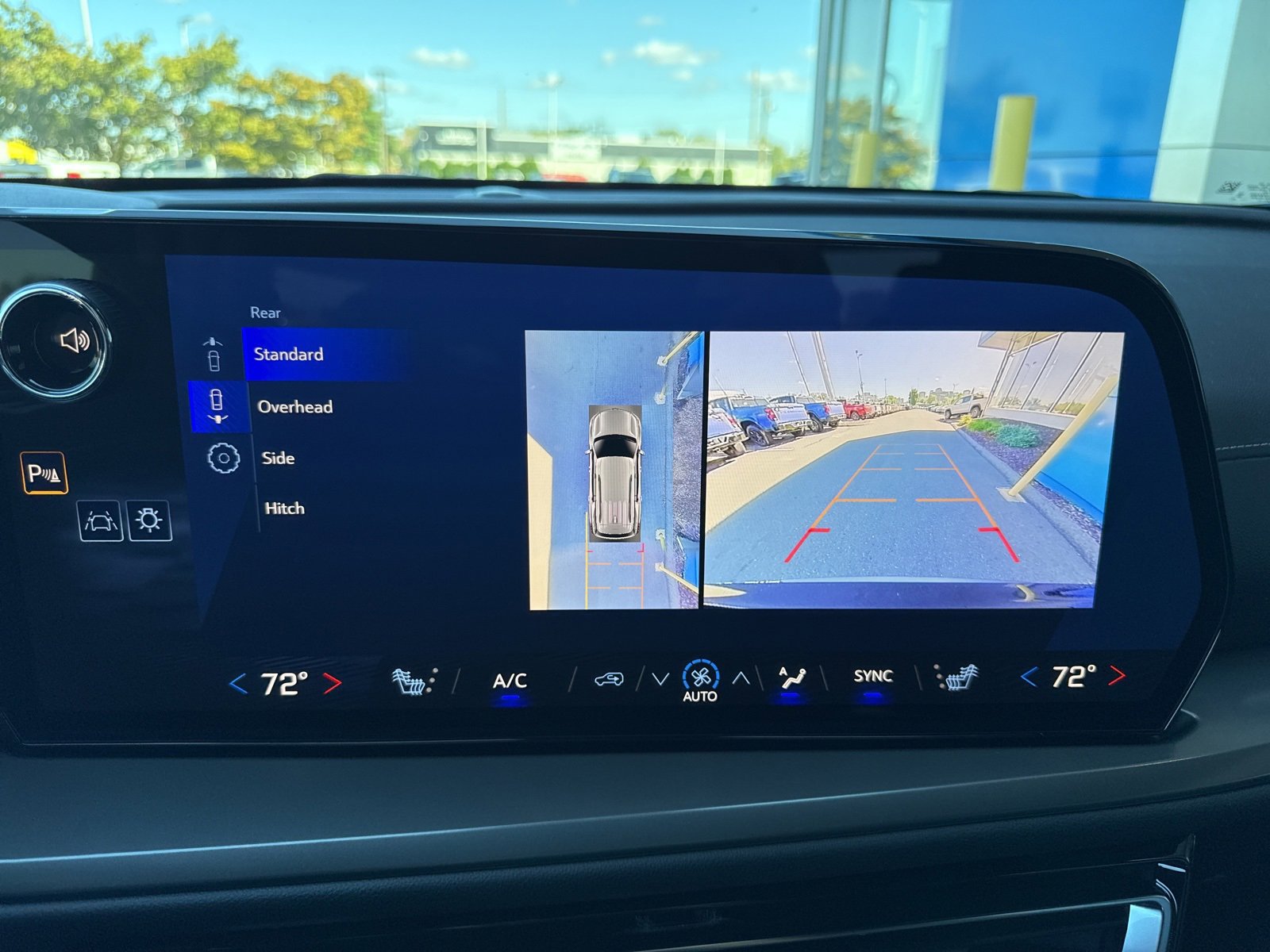 2025 Chevrolet Traverse photo 22