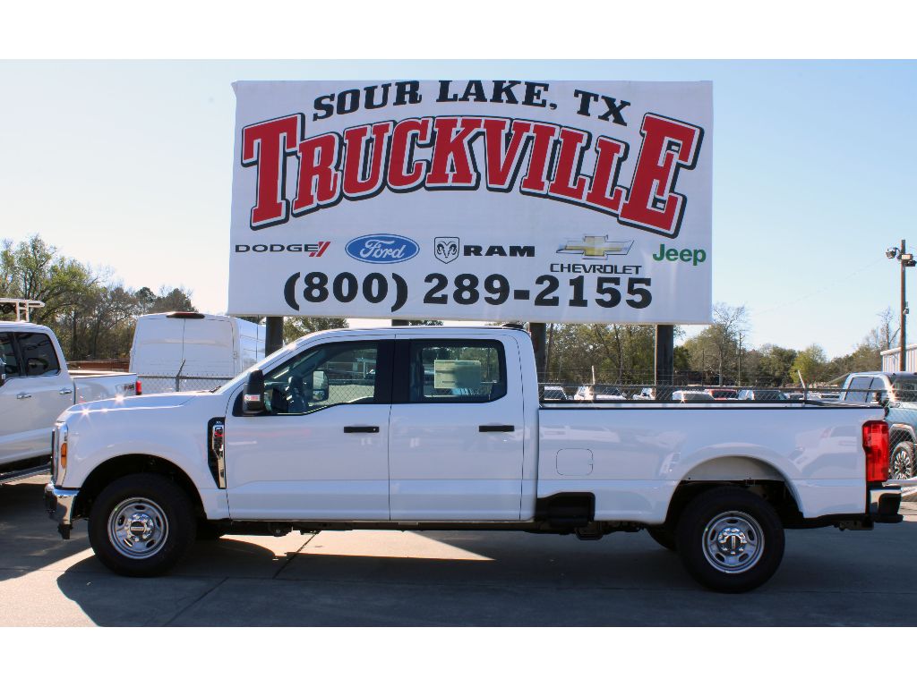 2026 Ford F-250 Super Duty XL's photo