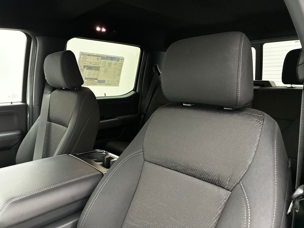2025 Ford F-150 XLT photo 23