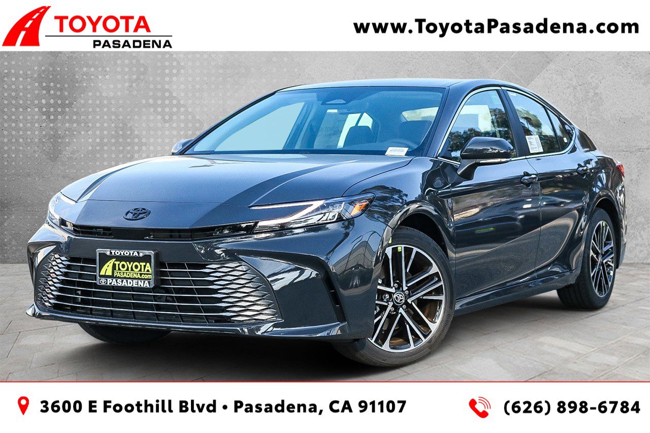 2026 Toyota Camry XLE's photo