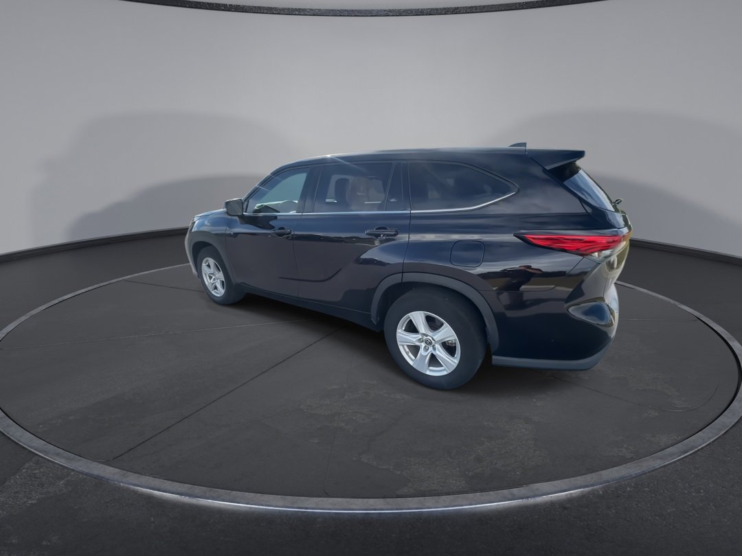 2022 Toyota Highlander L photo 6
