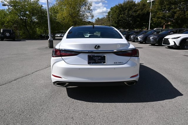 2023 Lexus ES 350 photo 4