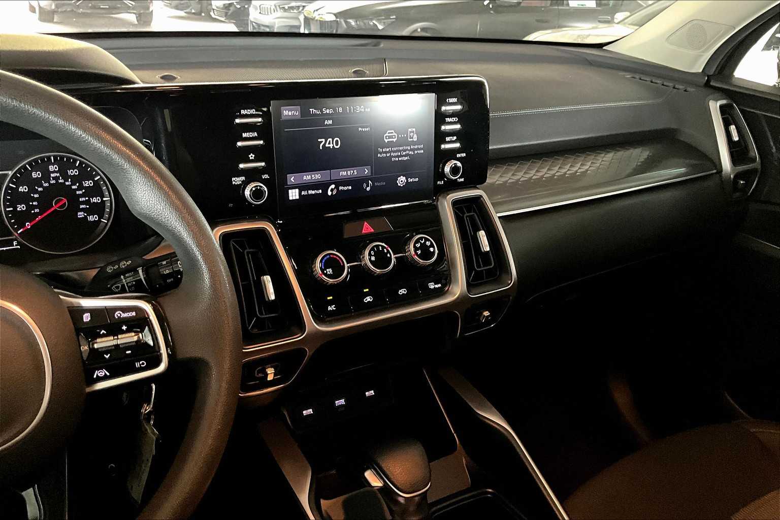 2021 Kia Sorento LX photo 6