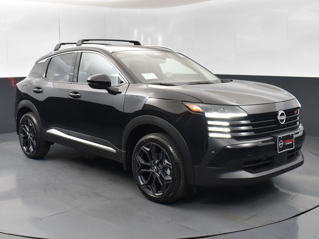 2026 Nissan KICKS SR AWD's photo