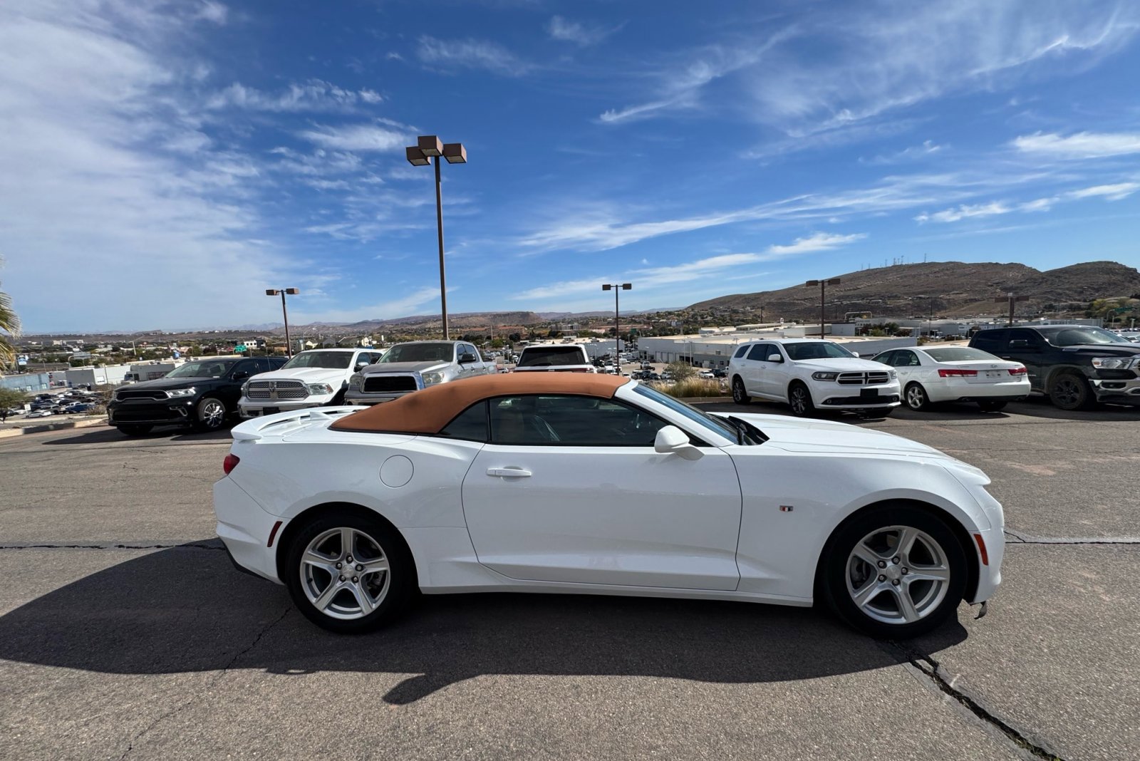2021 Chevrolet Camaro 2LT 3LT photo 2