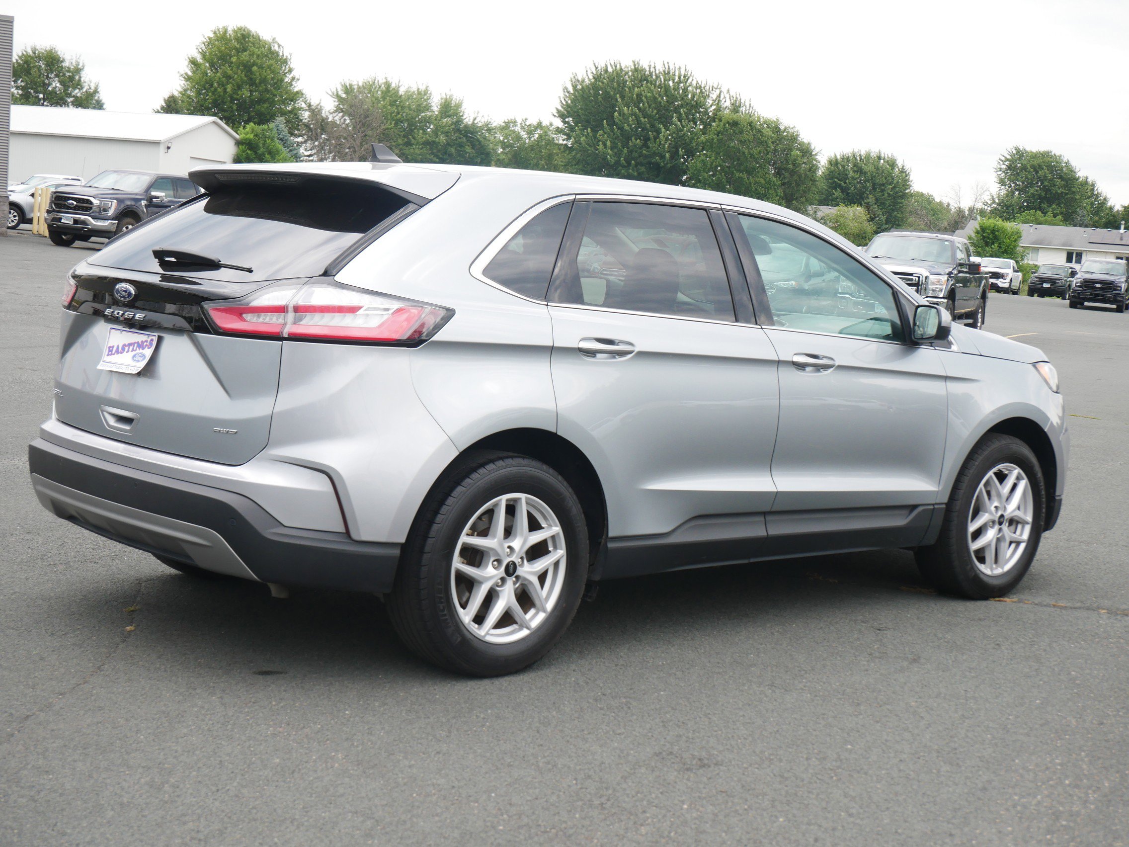 2024 Ford Edge SEL photo 5