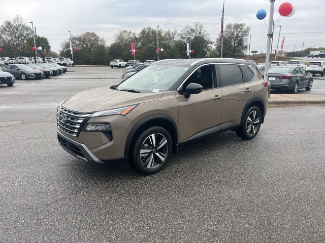 2025 Nissan Rogue SL photo 3