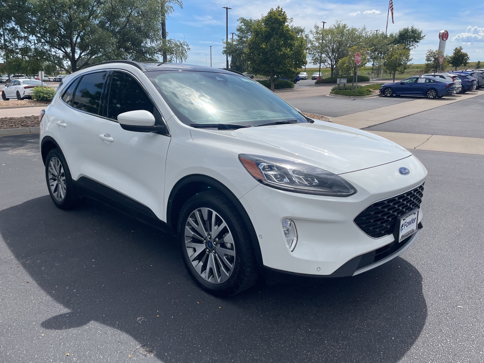 2021 Ford Escape Titanium photo 3