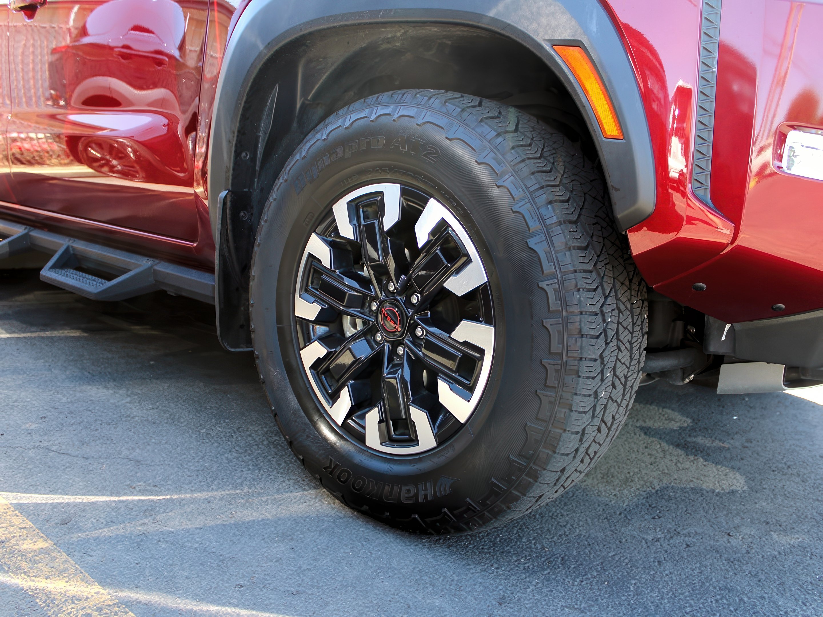 2024 Nissan Frontier PRO-4X photo 4