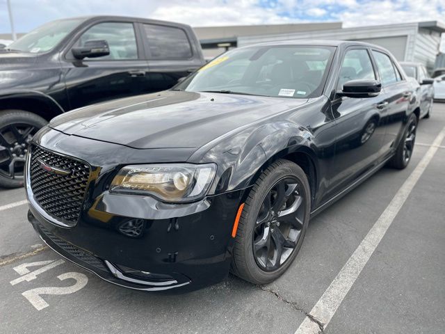2022 Chrysler 300 S photo 3