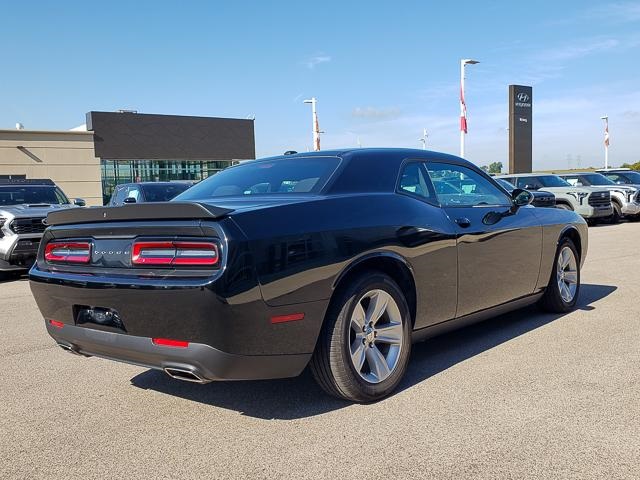 2023 Dodge Challenger SXT photo 5