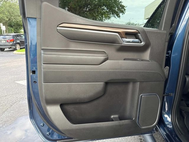 2023 Chevrolet Silverado 1500 RST photo 11