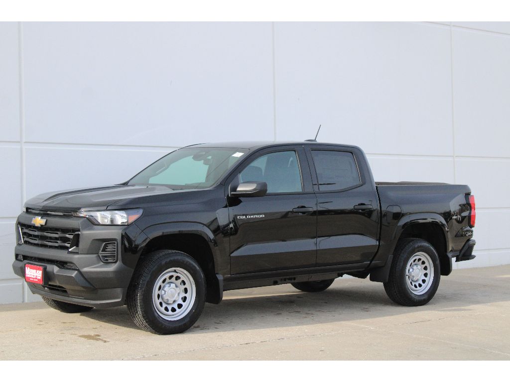 2026 Chevrolet Colorado Work Truck's photo