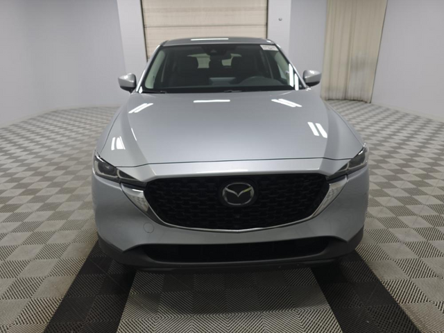 2022 Mazda CX-5 2.5 Select photo 2
