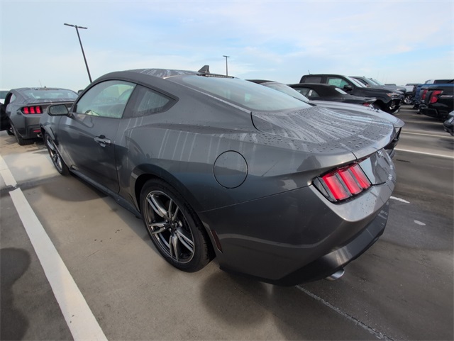 2025 Ford Mustang EcoBoost photo 6