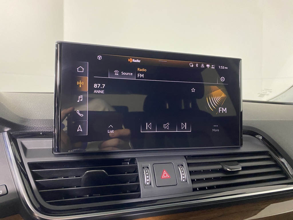 2023 Audi Q5 45 S line Premium photo 9