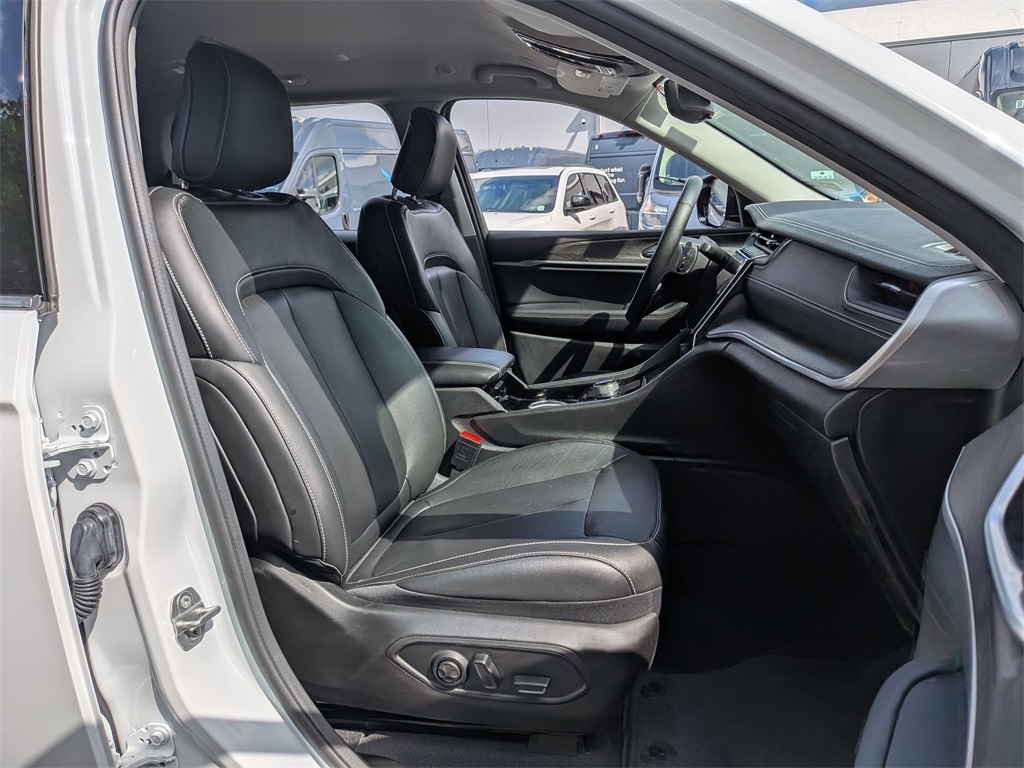 2022 Jeep Grand Cherokee Limited photo 21