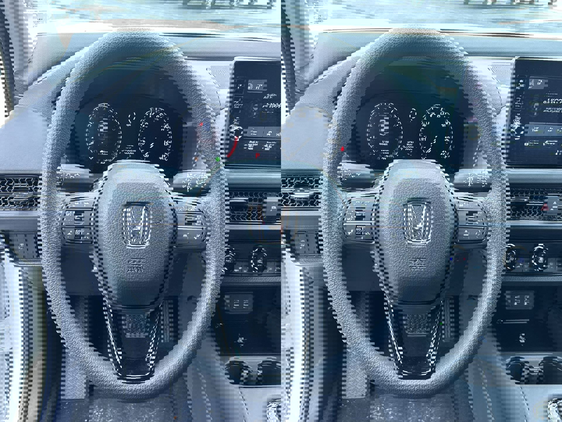 2026 Honda HR-V LX photo 14