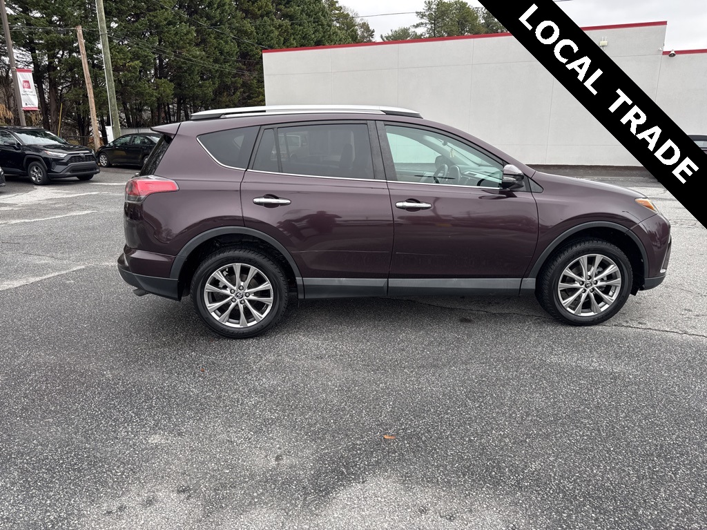 2016 Toyota RAV4 Limited photo 4