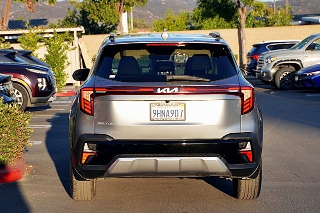 2024 Kia Seltos S photo 7