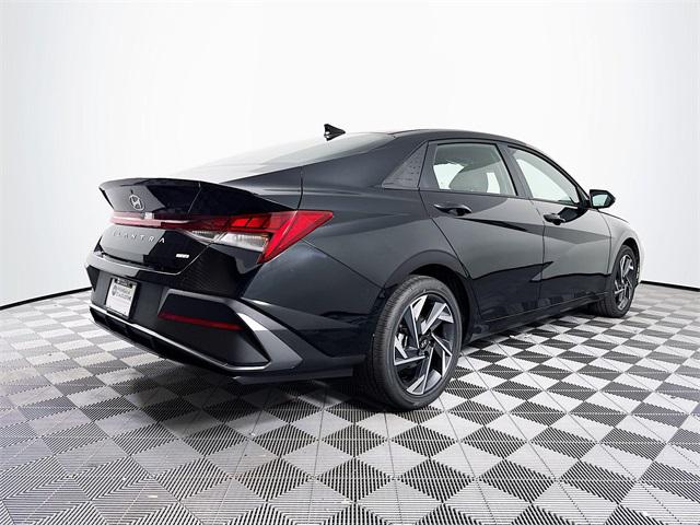 2025 Hyundai Elantra Hybrid SEL Sport photo 5