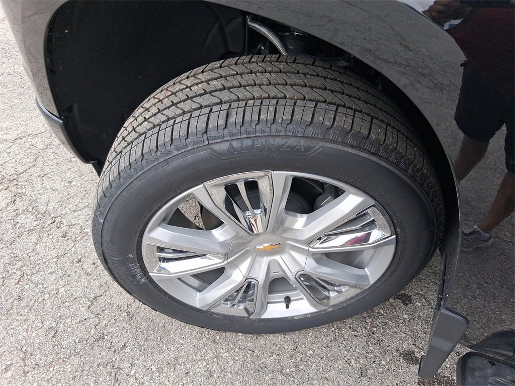 2025 Chevrolet Silverado 1500 High Country photo 22