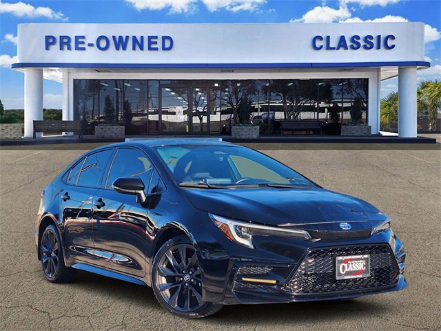 2024 Toyota Corolla SE's photo