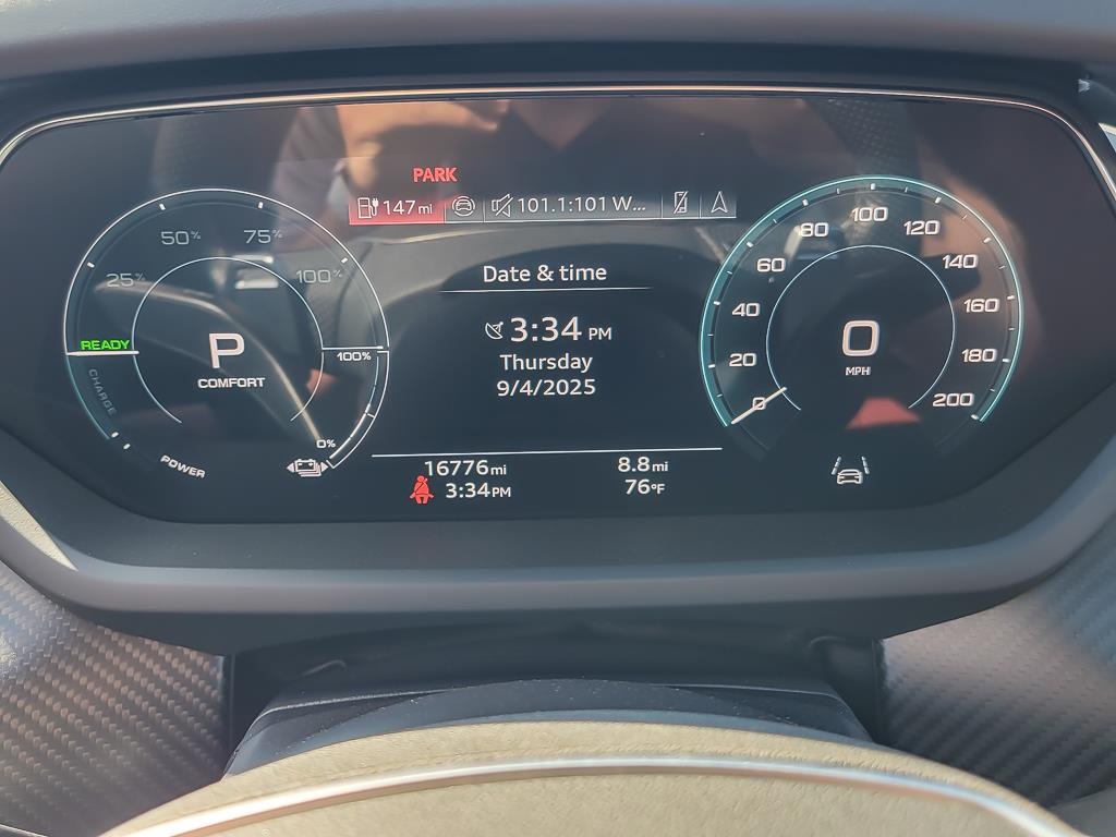 2024 AUDI RS E-TRON GT - Image 12