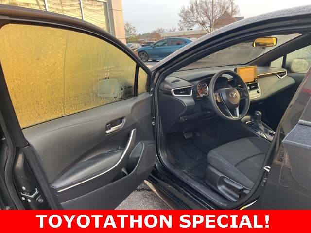 2022 Toyota Corolla SE photo 3