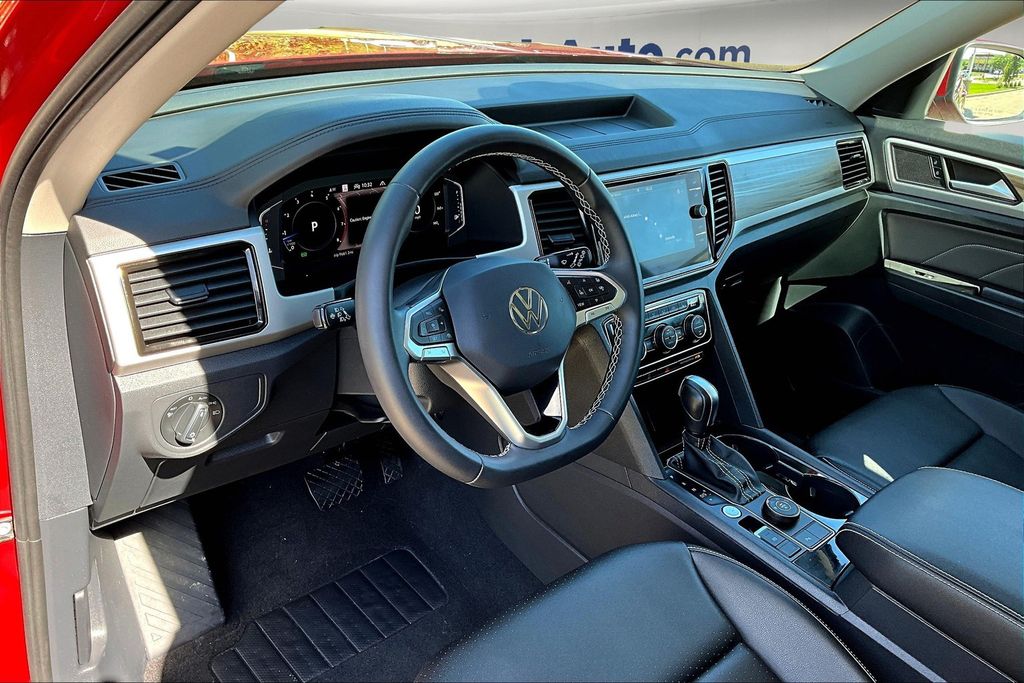 2023 Volkswagen Atlas V6 SEL photo 15