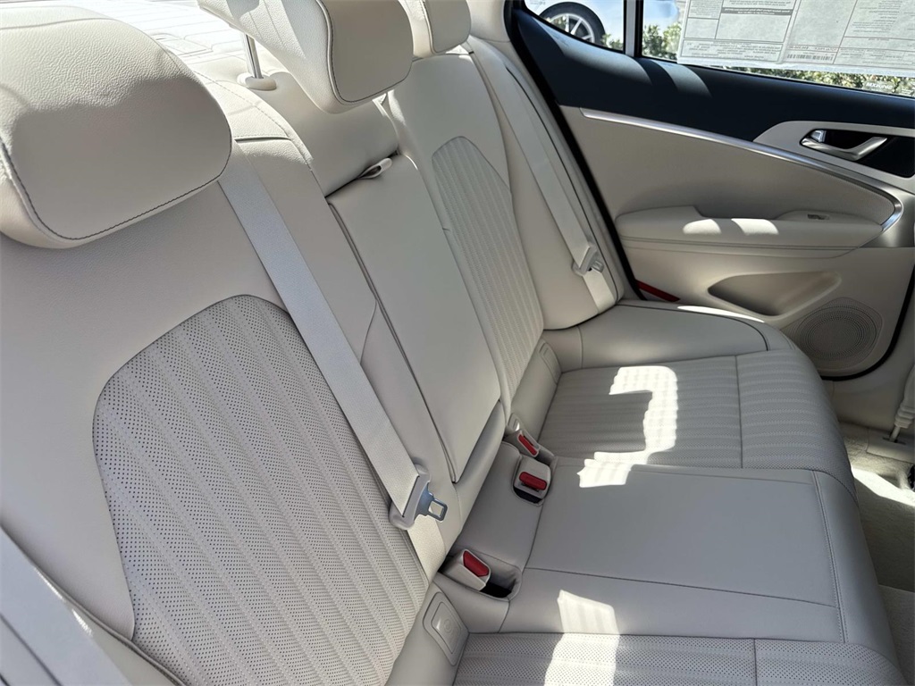 2026 Genesis G70 2.5T Prestige photo 27