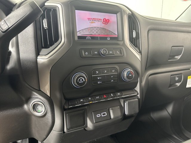 2025 Chevrolet Silverado 1500 Custom photo 11