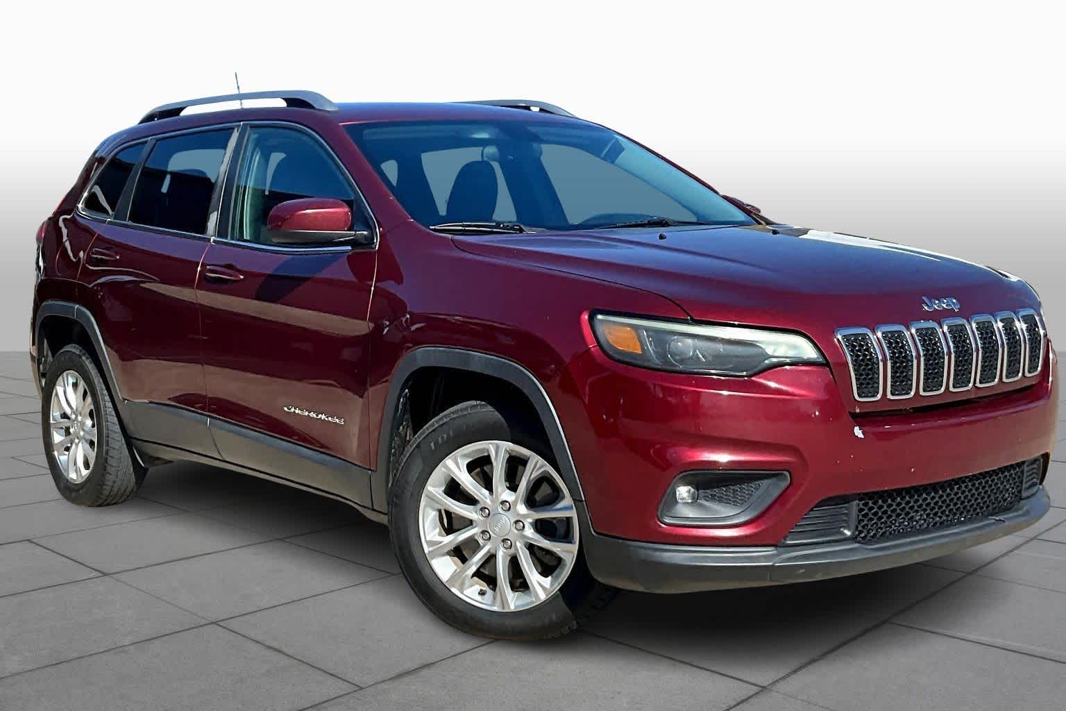 2019 Jeep Cherokee Latitude photo 2