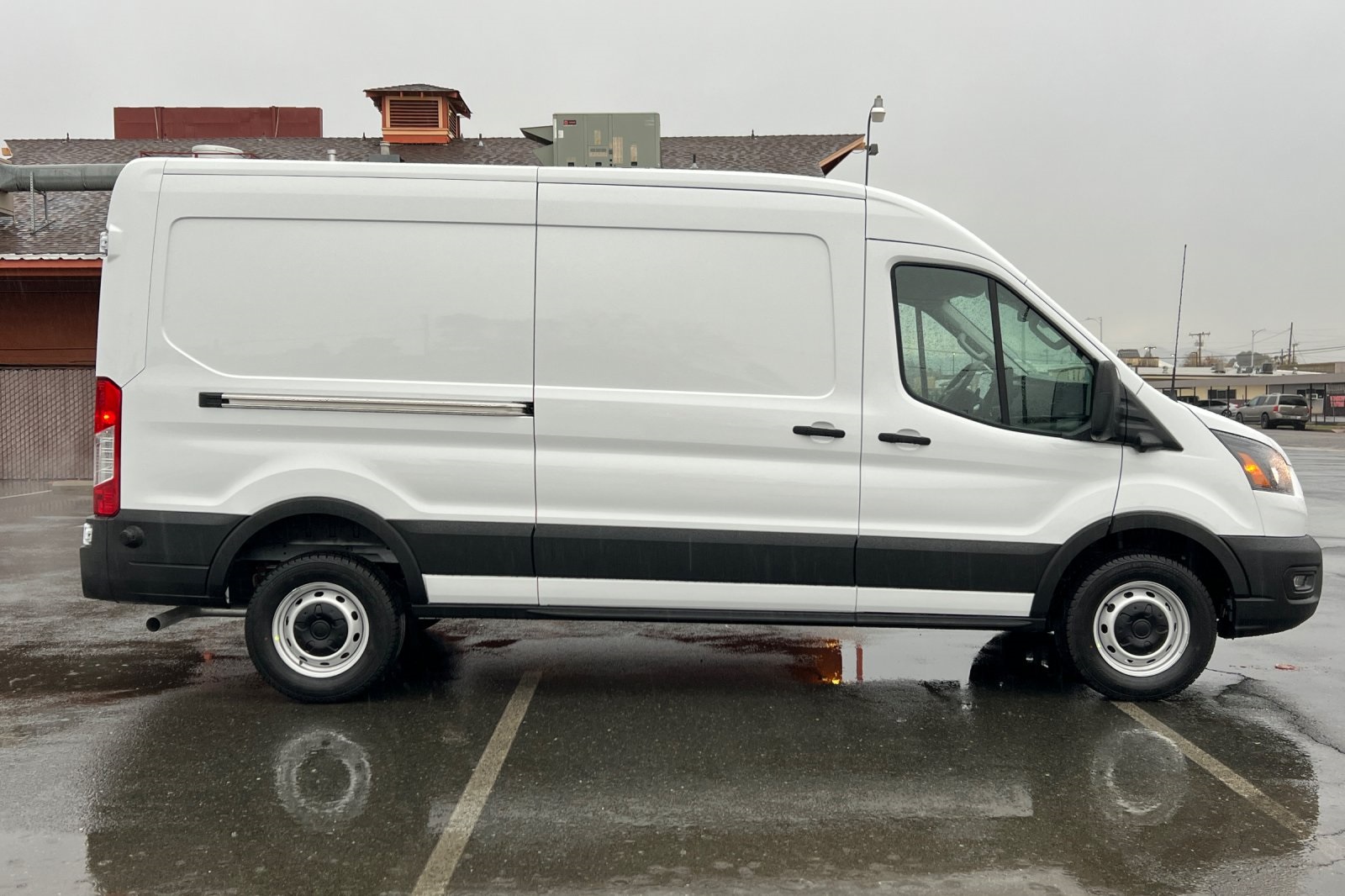2024 Ford Transit Cargo Van photo 3