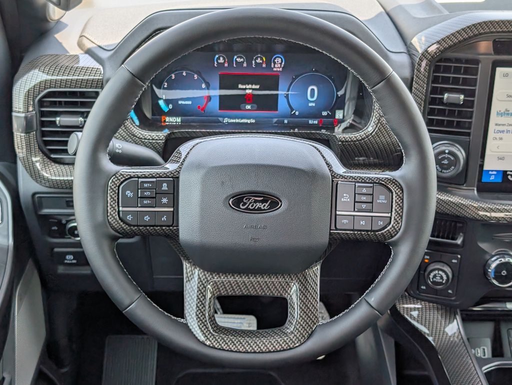 2025 Ford F-150 Lariat photo 14