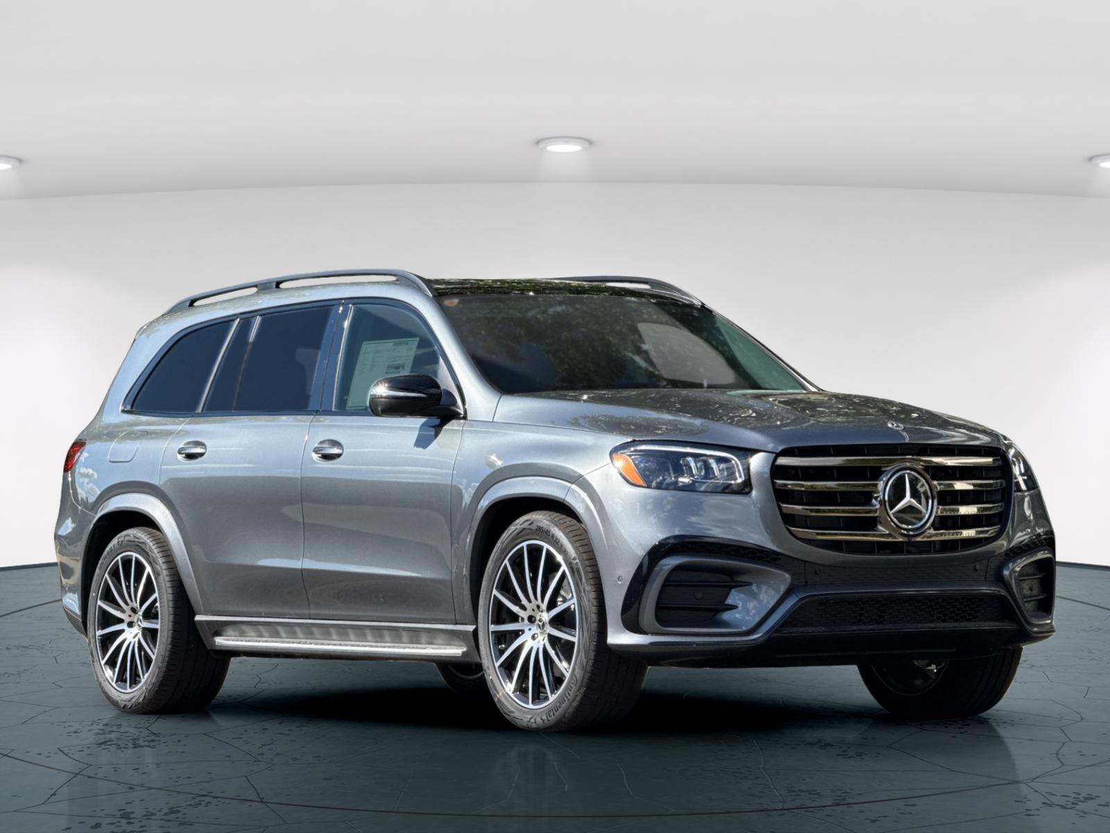 2026 Mercedes Benz GLS 450 4MATIC photo 6