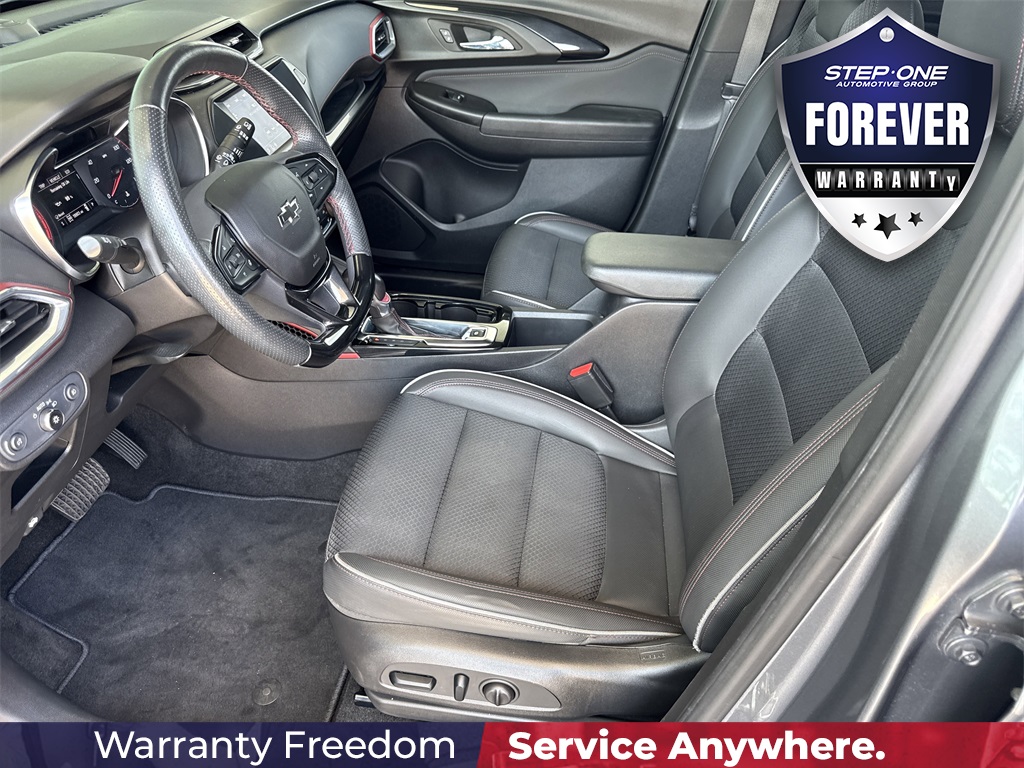 2022 Chevrolet Trailblazer RS photo 2