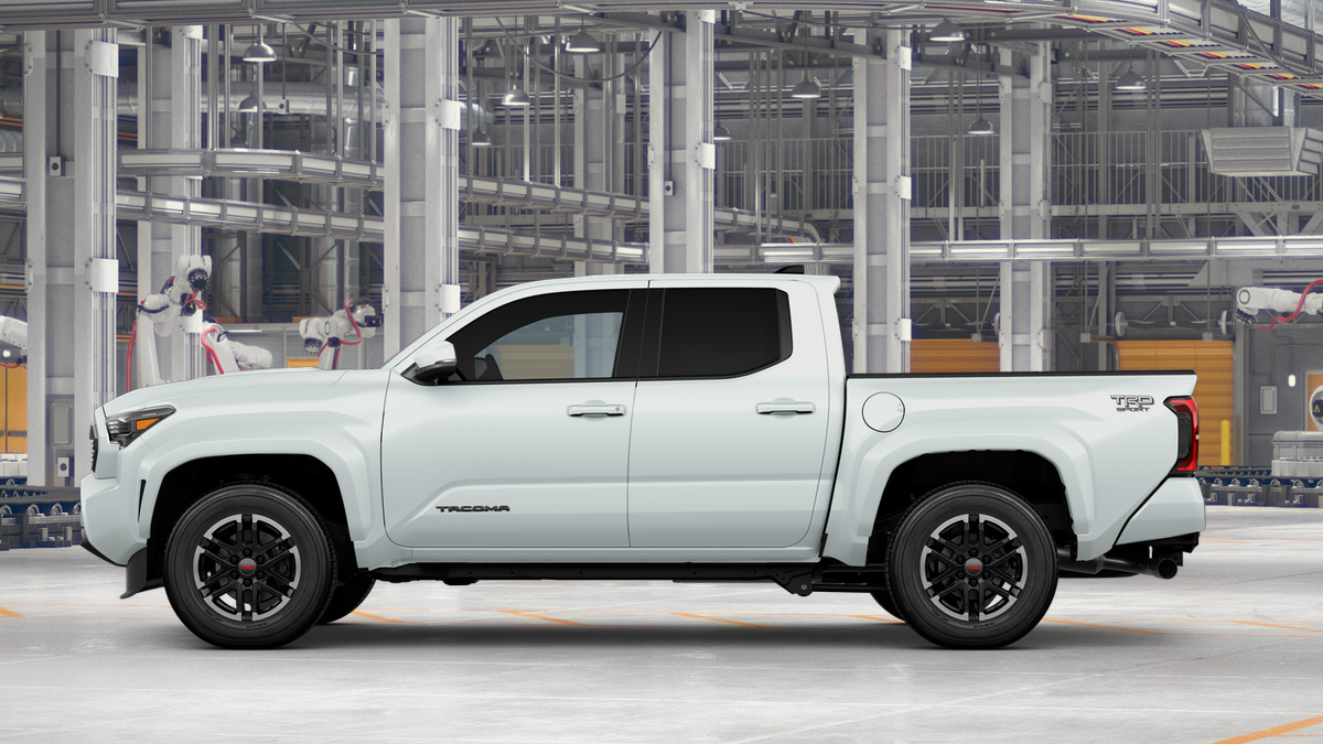 2026 Toyota Tacoma TRD Sport photo 4