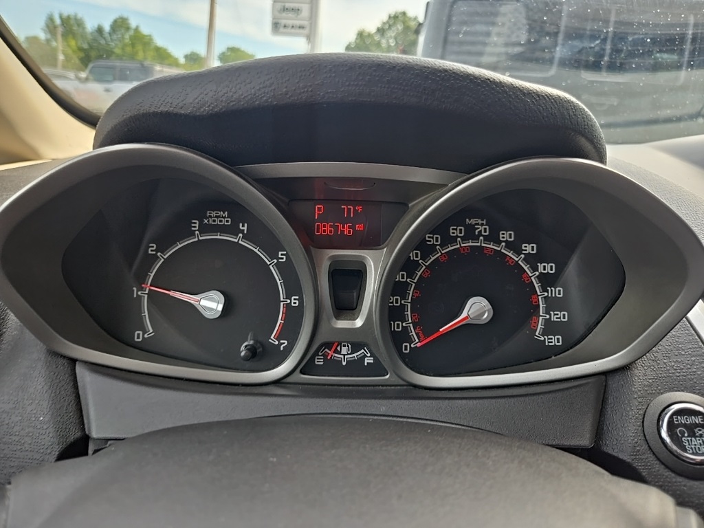 2011 Ford Fiesta SES photo 33